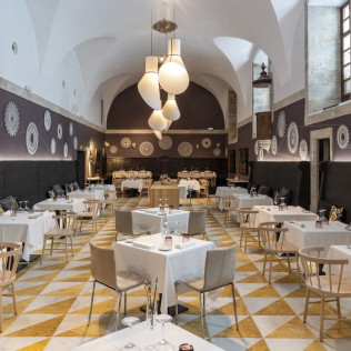 Escapada con Desayuno y Comida o Cena para dos personas en Parador de Corias (Asturias)