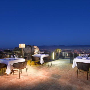 Escapada con Desayuno y Comida o Cena para dos personas en Parador de Lorca (Murcia)