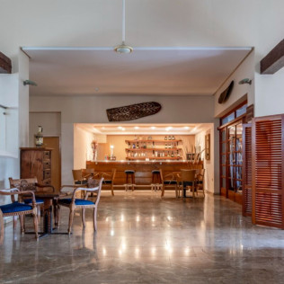 Mesa para dos: Comida o Cena para dos personas en Parador de Melilla (Melilla)