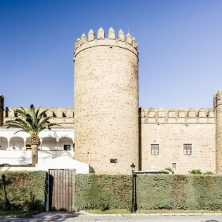 Mesa para dos: Comida o Cena para dos personas en Parador de Zafra (Badajoz)