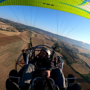 Vuelo en Paramotor con Vídeo (Legarda, Navarra)