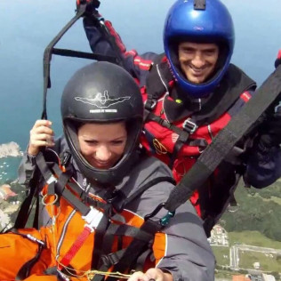 Vuelo en Parapente con Vídeo (Cantabria)
