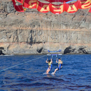 Parasailing en Playa de Taurito, Playa de Mogán y Playa del Inglés (Gran Canaria)
