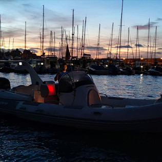 Paseo Romántico en Barco con Copa de Cava, Fotos y Vídeos para dos (La Caleta de Adeje, Tenerife)