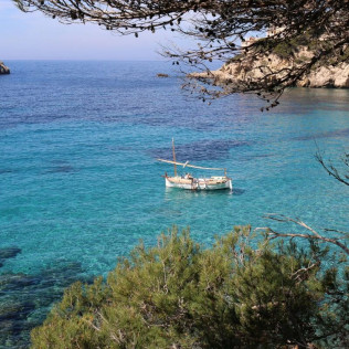 Paseo en Llaüt con Snorkel y Paddle Surf para dos (Santa Ponça, Mallorca)