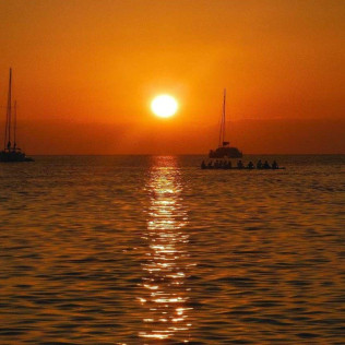Paseo en Barco para Ver la Puesta de Sol con Copa de Cava para dos (Jávea, Alicante)