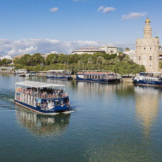 Paseo en Barco (Sevilla)