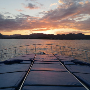 Puesta de Sol en Yate privado con copa de cava (Port de Pollença, Mallorca)