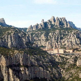 Paseo Privado en Helicóptero por Montserrat para dos (Barcelona)
