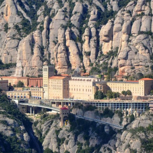 Paseo Privado en Helicóptero por Montserrat para dos (Barcelona)
