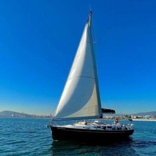 Paseo en Velero Privado con Paddle Surf, Snorkel, Bebidas y Aperitivo para dos (Badalona, Barcelona)