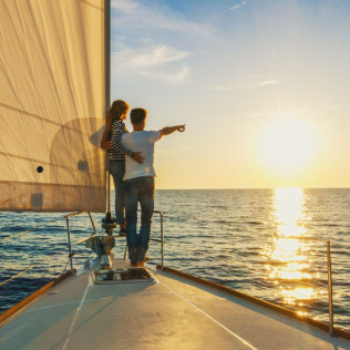 Paseo Privado en Velero para dos (Valencia)