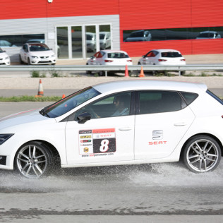 Curso de Perfeccionamiento de Conducción (Valencia)