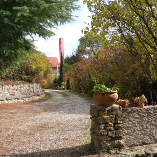 Escapada de 2 Noches con Desayuno en Posada Peña Pintada (Cercedilla, Madrid)