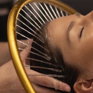 Japanese Head Spa con Piedras Calientes en Brisa Head Spa Barrio del Pilar (Madrid)