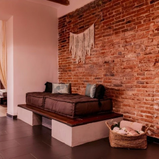 Masaje Royal Thai o Pijat Balinés con Masaje Craneofacial Hot Pindas en Jamu Rituals Spa & Massage (Barcelona)