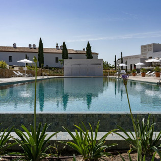 Daypass: Día de Piscina y Tapas en Hotel Hospes Palacio de Arenales & Spa 5* (Cáceres)