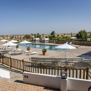 Daypass: Día de Piscina y Tapas en Hotel Hospes Palacio de Arenales & Spa 5* (Cáceres)