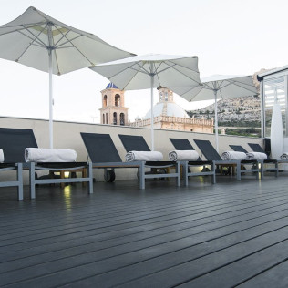 Acceso a Piscina Relax y Desayuno Gourmet en Hotel Hospes Amerigo 5* (Alicante)