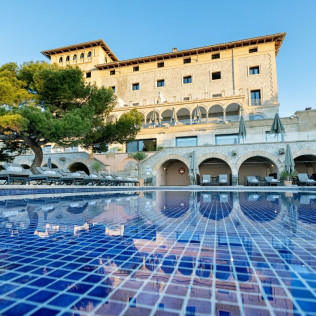 Ritual de Felicidad a Duo: Spa, Masaje, Mini Facial y Copa de Cava para dos en Hospes Maricel & Spa 5* (Palma de Mallorca)