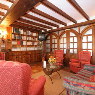 Escapada de 2 Noches con Desayuno en Casa Rural Posada El Solar 3* (Galizano, Cantabria)