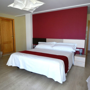 Escapada en Habitación Superior con Desayuno en Posada Guadalupe (Monroyo, Teruel)