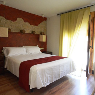 Escapada Rural de 2 Noches en Posada Guadalupe (Monroyo, Teruel)