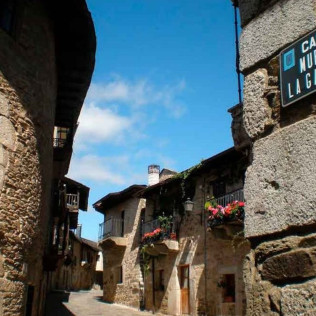 Escapada Romántica con Bañera de Hidromasaje en Posada Real la Pascasia 5* (Puebla de Sanabria, Zamora)