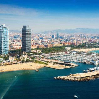 Puesta de Sol Romántica en Velero Privado y Cena para dos (Barcelona)