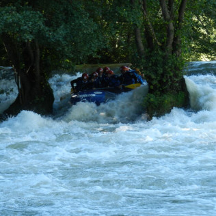 Rafting para dos en el río Ebro (Las Rozas de Valdearroyo, Cantabria)