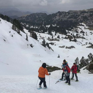 Ruta con Raquetas de Nieve Bajo la Luna Llena en Sierra Nevada (Granada)