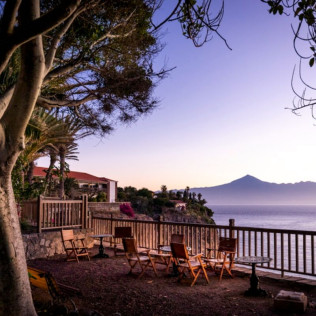 Mesa para dos: Comida o Cena para dos personas en Parador de La Gomera (Santa Cruz de Tenerife)
