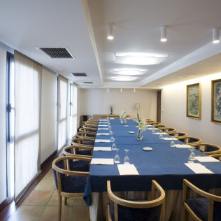 Mesa para dos: Comida o Cena para dos personas en Parador de Mojácar (Almería)
