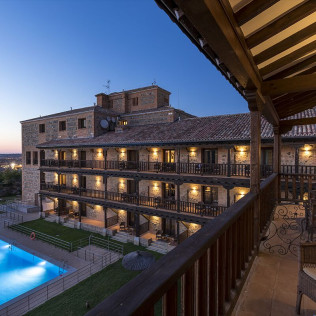 Mesa para dos: Comida o Cena para dos personas en Parador de Toledo 4* (Toledo)