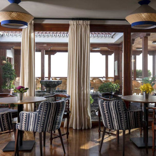 Mesa para dos: Comida o Cena para dos personas en Parador de El Hierro (Santa Cruz de Tenerife)