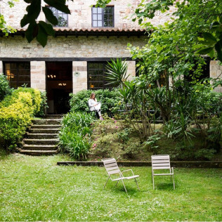 Mesa para dos: Comida o Cena para dos personas en Parador de Santillana del Mar (Cantabria)