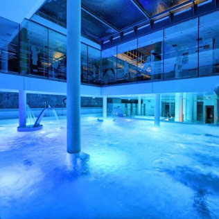 Circuito Spa, Masaje Manual, Comida o Cena en Restaurante Río Deva para dos en Balneario la Hermida 4* (Cantabria)
