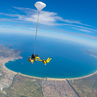 Salto en Paracaídas con Fotos y Vídeo (Empuriabrava, Girona) - TANDEM GOLD