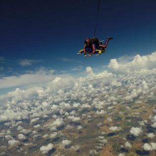 Salto en Paracaídas Tándem desde 4.000 metros (Sevilla)