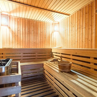 Zona Wellness y Comida o Cena en Hotel Iraipe Santuario De Arantzazu (Oñate, Guipúzcoa)