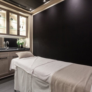 Zona de Aguas y Relaxing Massage en Seventy Spa del Hotel Seventy Barcelona 4* (Barcelona)