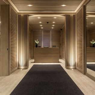 Zona de Aguas y Relaxing Massage en Seventy Spa del Hotel Seventy Barcelona 4* (Barcelona)
