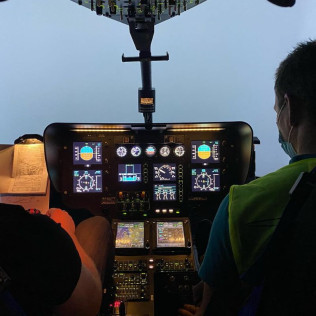Simulador de Vuelo en Helicóptero (Sabadell, Barcelona)