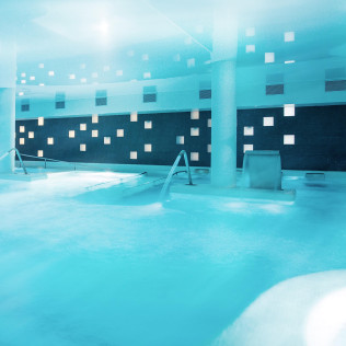 Piscina Termal Activa en Balneario Alhama de Aragón 4* (Zaragoza)