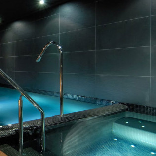 Circuito Spa y Cena para dos en Hotel Vincci Frontaura 4* (Valladolid)