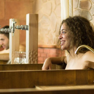 Circuito Spa de Cerveza y Masaje para dos en Beer Spa (Huelva)