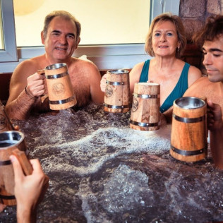 Circuito Spa de Cerveza y Masaje para dos en Beer Spa (Porto, Portugal)