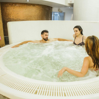 Circuito Spa en Hotel Macià Granada Five Senses 3* (Granada)