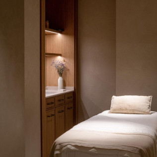 Zona de Aguas y Deep Tissue Massage en Spa Siargao del Hotel 1898 4* (Barcelona)