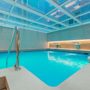 Circuito Spa con Copa para dos en Sallés Hotel Pere IV 4* (Barcelona)